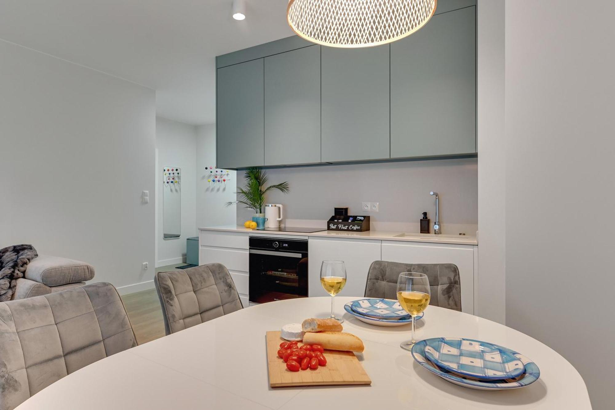 Scala City Center Apartments With Parking By Lion Apartments 그단스크 외부 사진