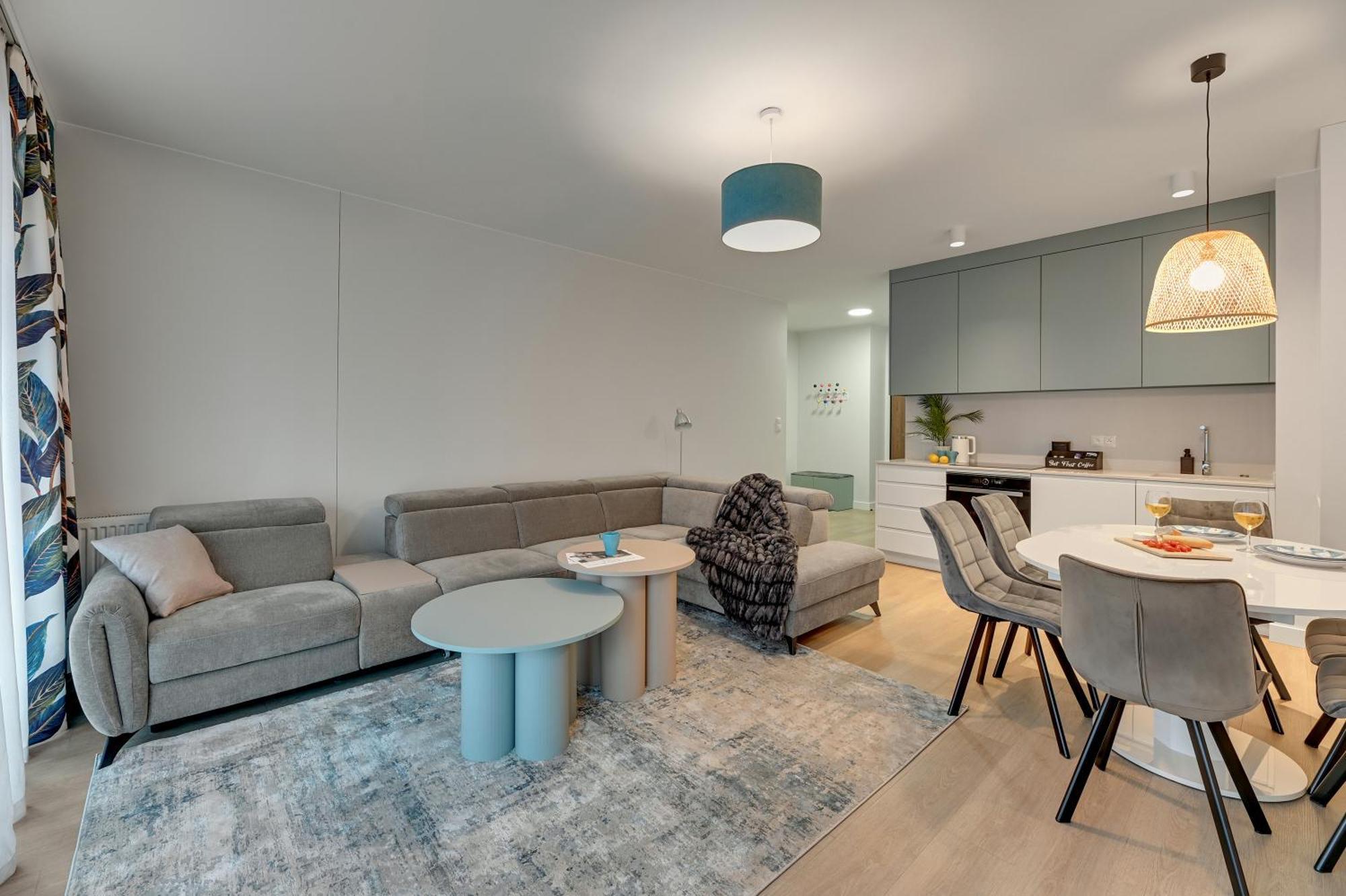 Scala City Center Apartments With Parking By Lion Apartments 그단스크 외부 사진