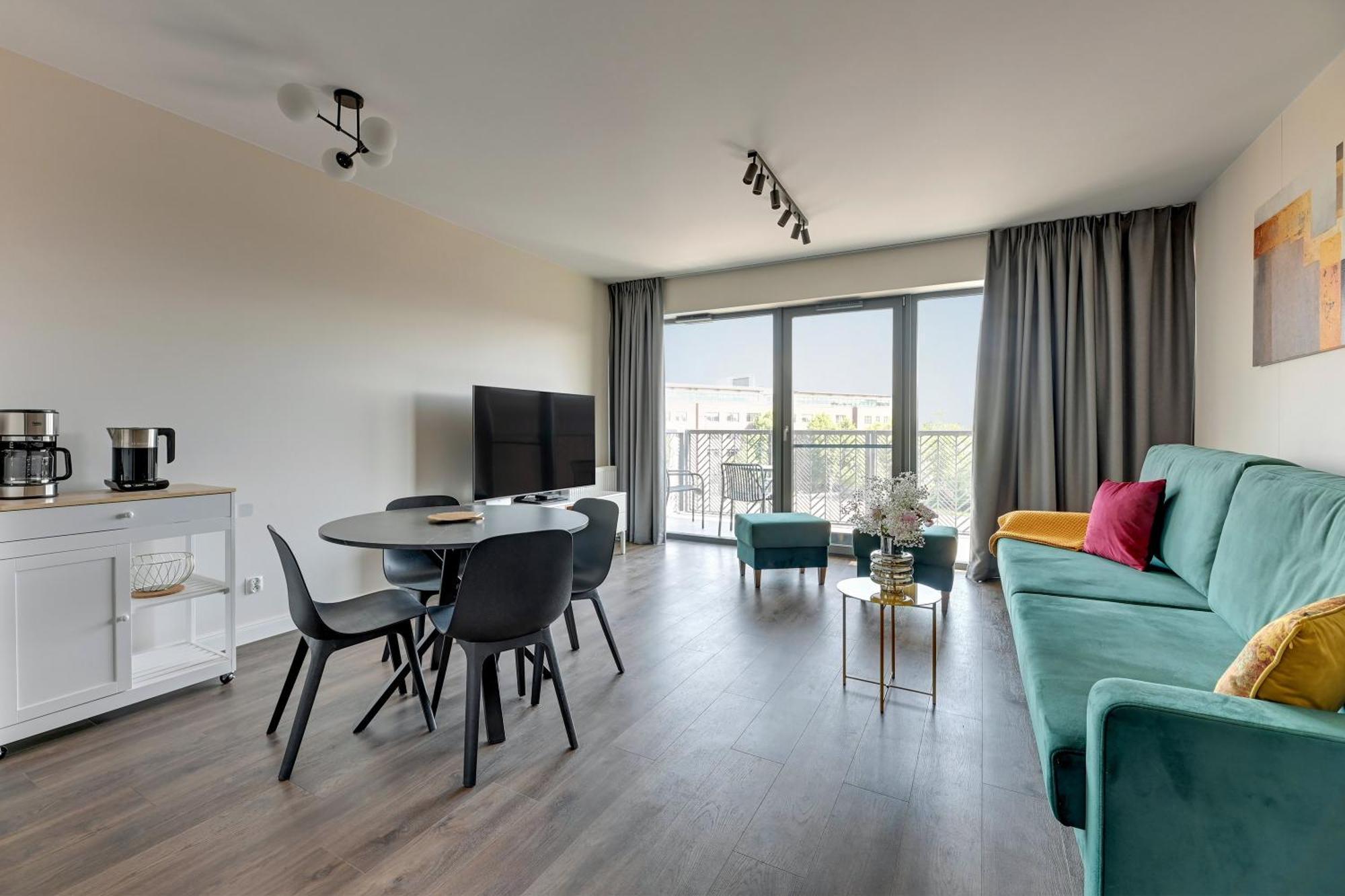 Scala City Center Apartments With Parking By Lion Apartments 그단스크 외부 사진