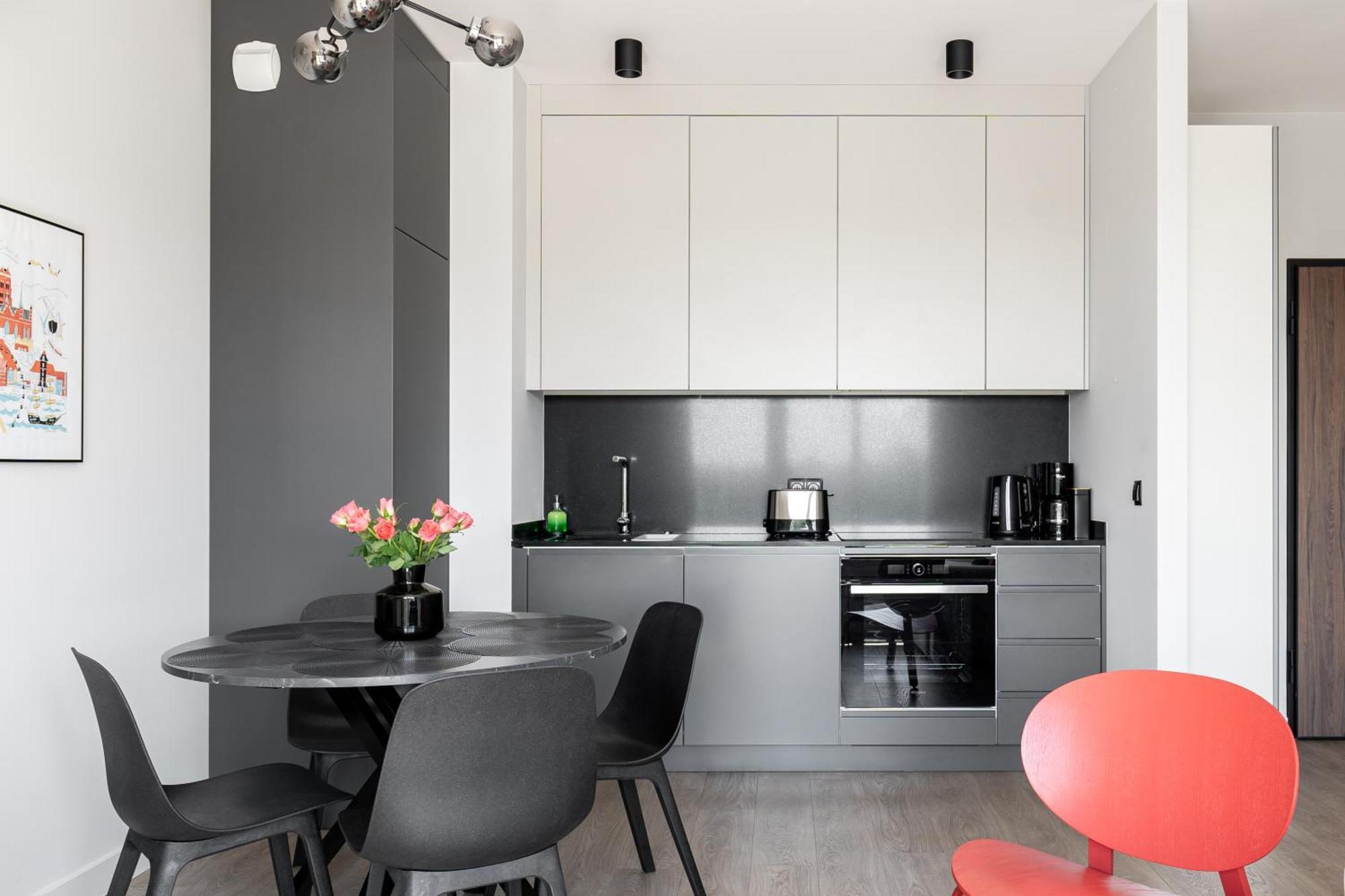 Scala City Center Apartments With Parking By Lion Apartments 그단스크 외부 사진