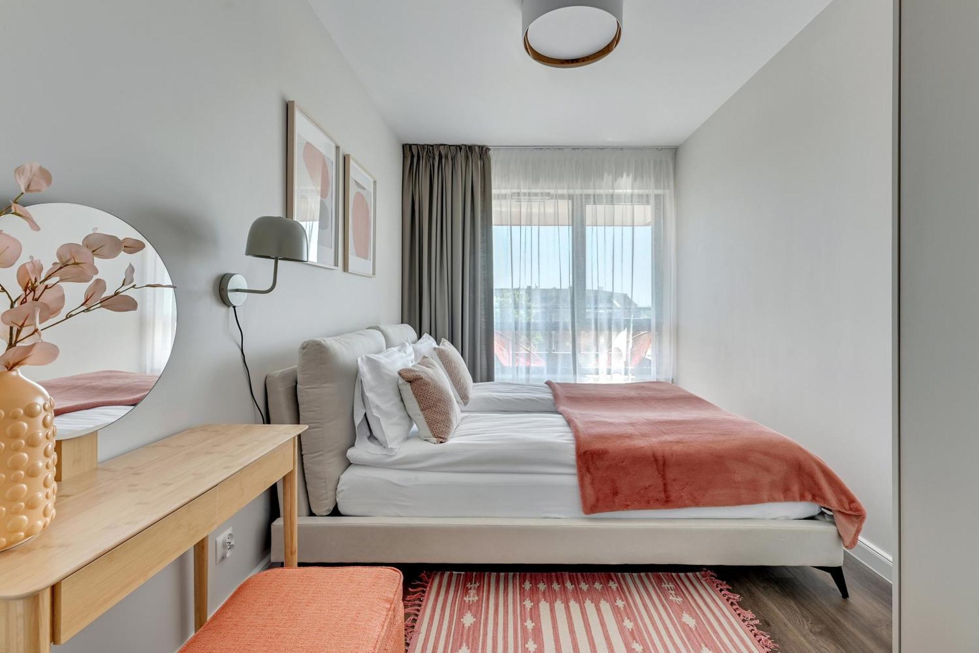 Scala City Center Apartments With Parking By Lion Apartments 그단스크 외부 사진