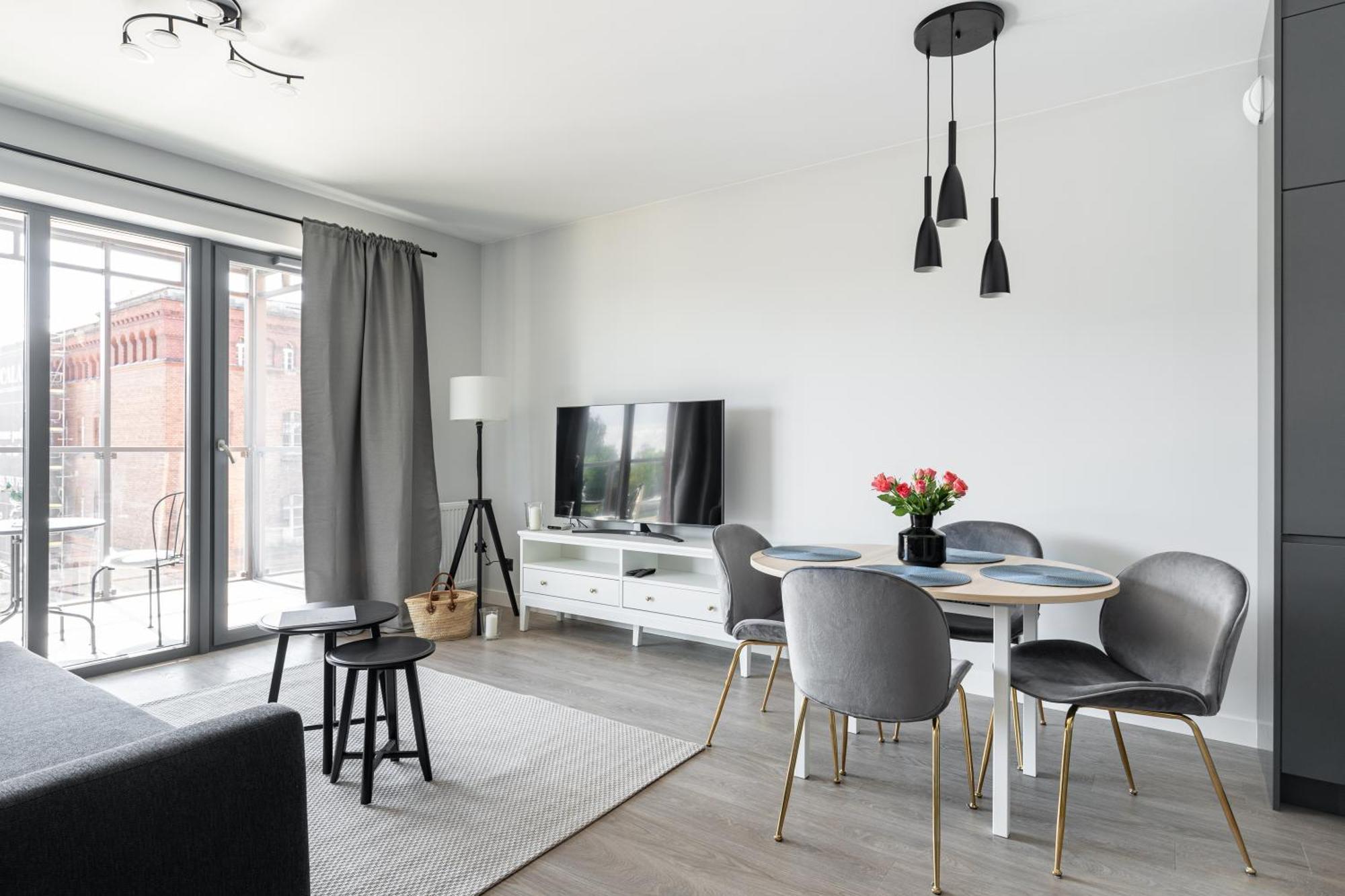 Scala City Center Apartments With Parking By Lion Apartments 그단스크 외부 사진