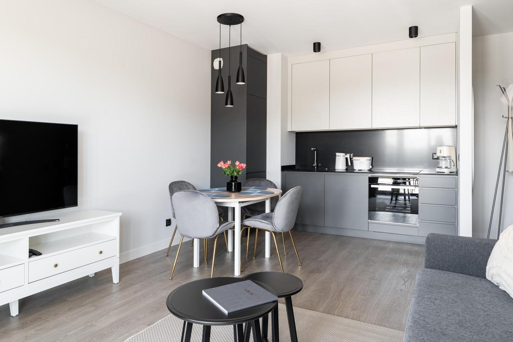 Scala City Center Apartments With Parking By Lion Apartments 그단스크 외부 사진