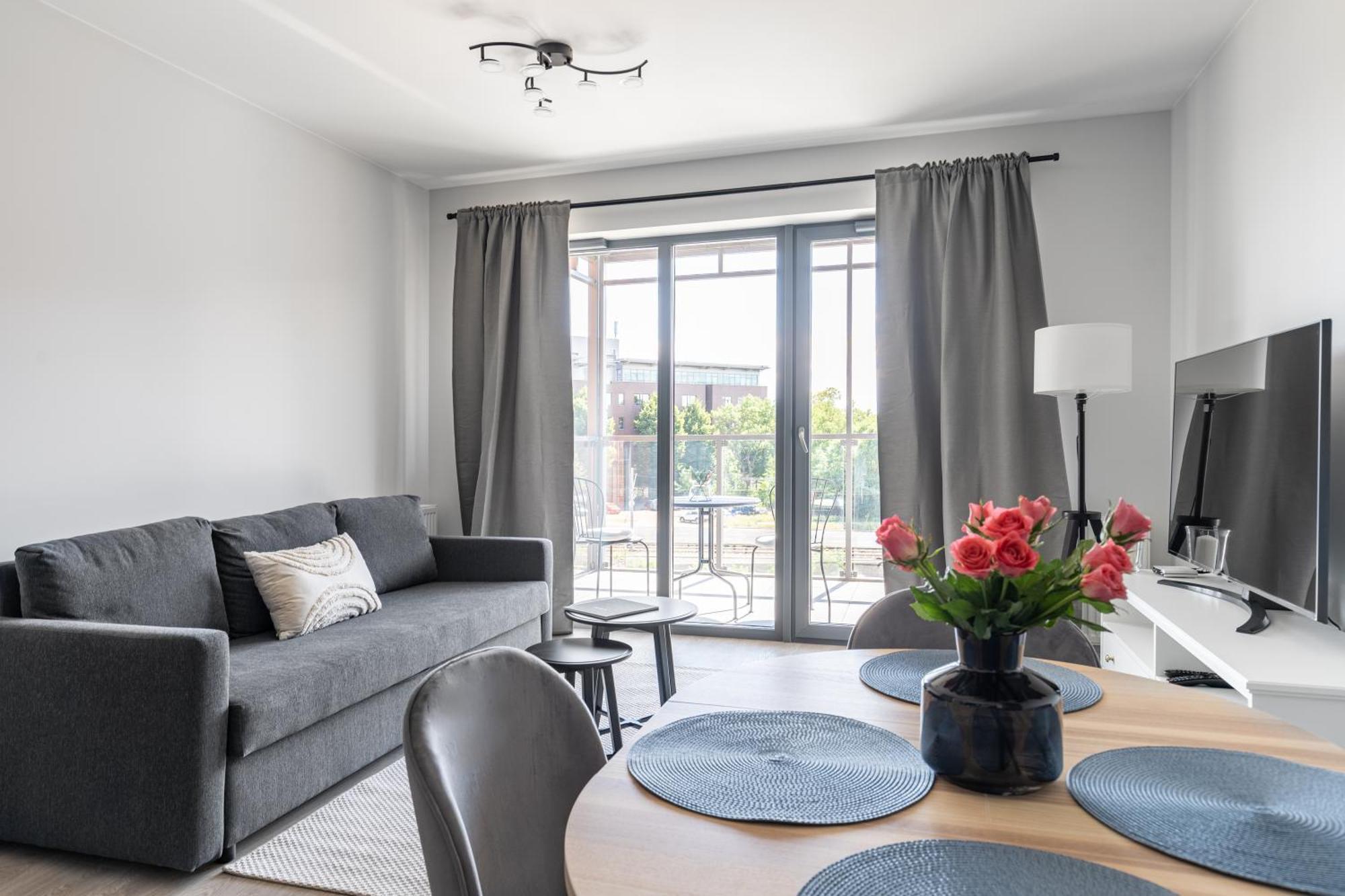 Scala City Center Apartments With Parking By Lion Apartments 그단스크 외부 사진