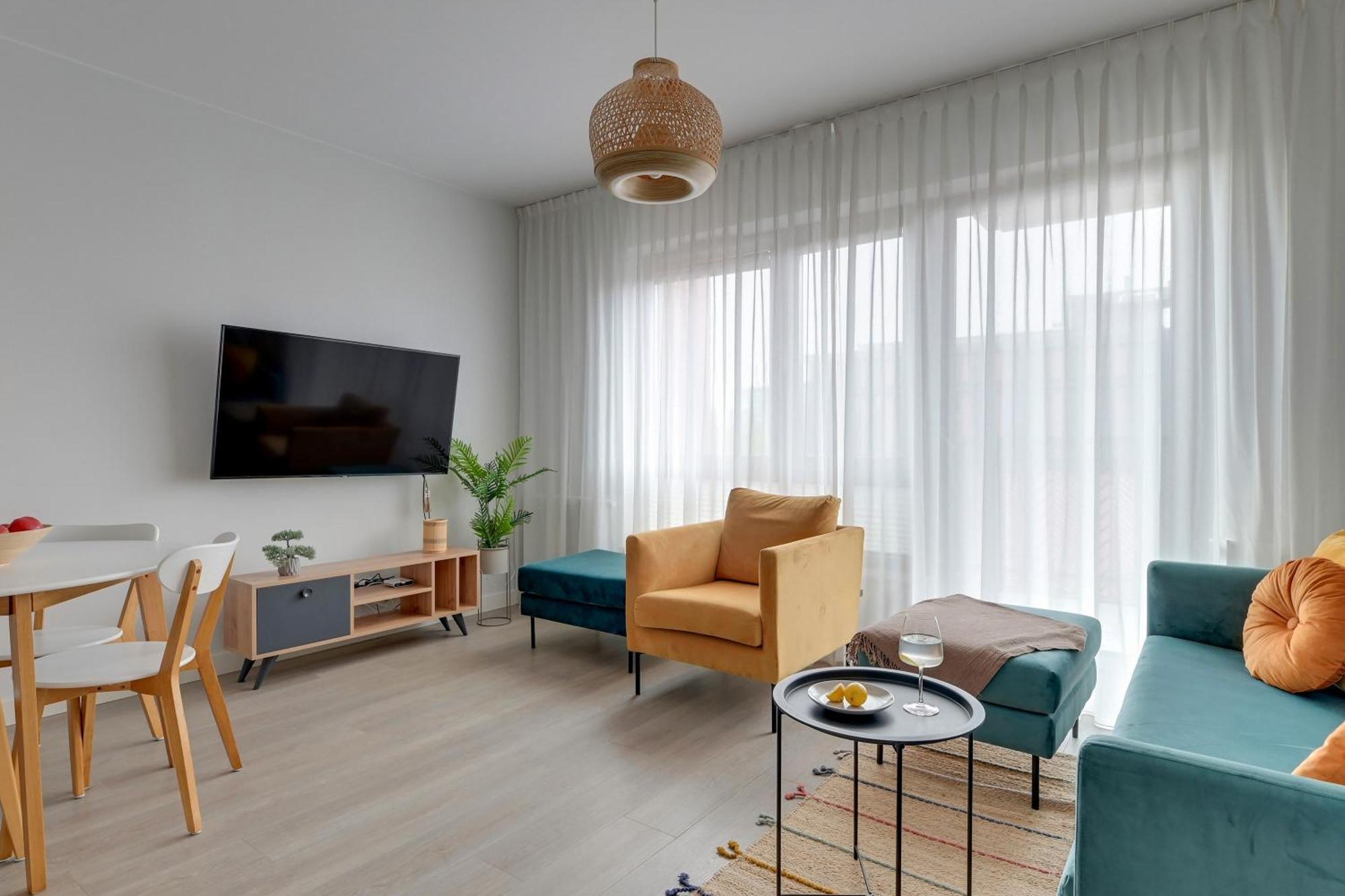 Scala City Center Apartments With Parking By Lion Apartments 그단스크 외부 사진